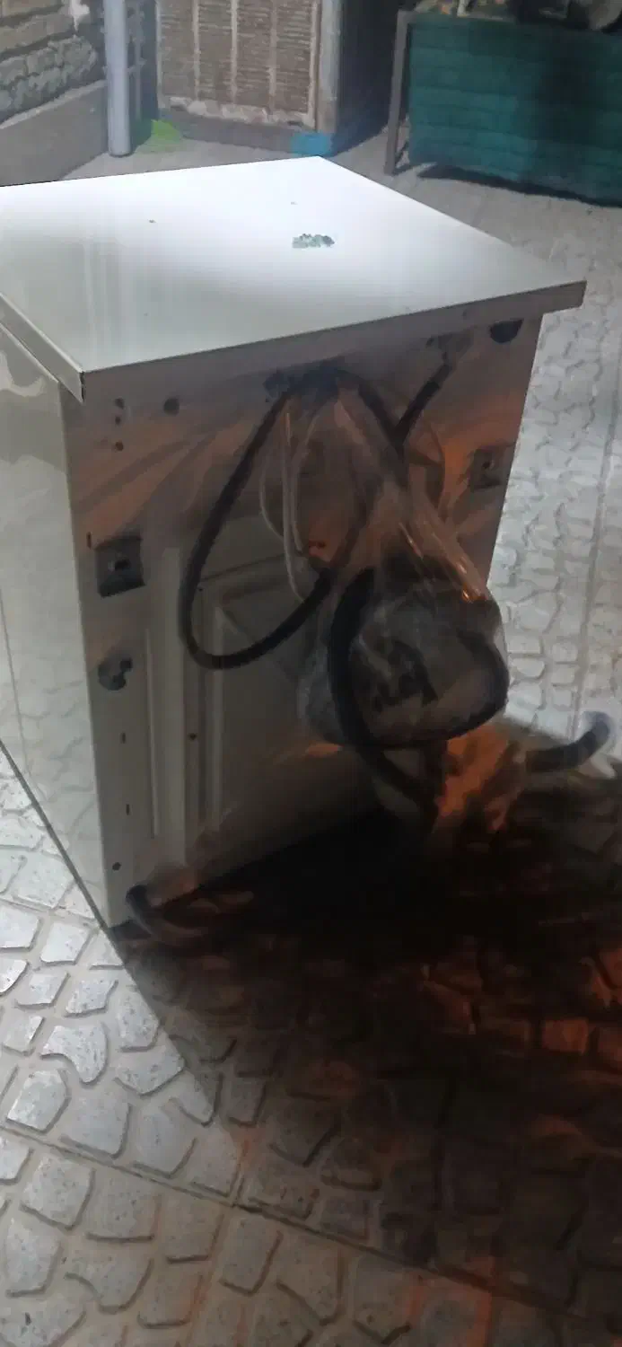 ماشین لباسشویی ارج|ماشین لباسشویی و خشک‌کن لباس|هشتگرد, شهرک راه آهن|دیوار