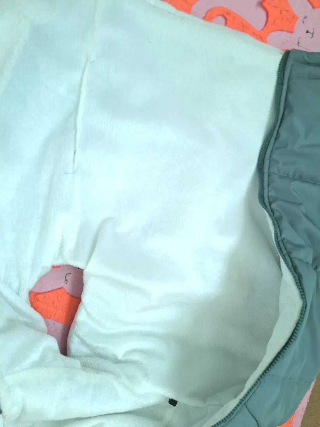 لباس بچه گانه|کفش و لباس بچه|تفت, |دیوار