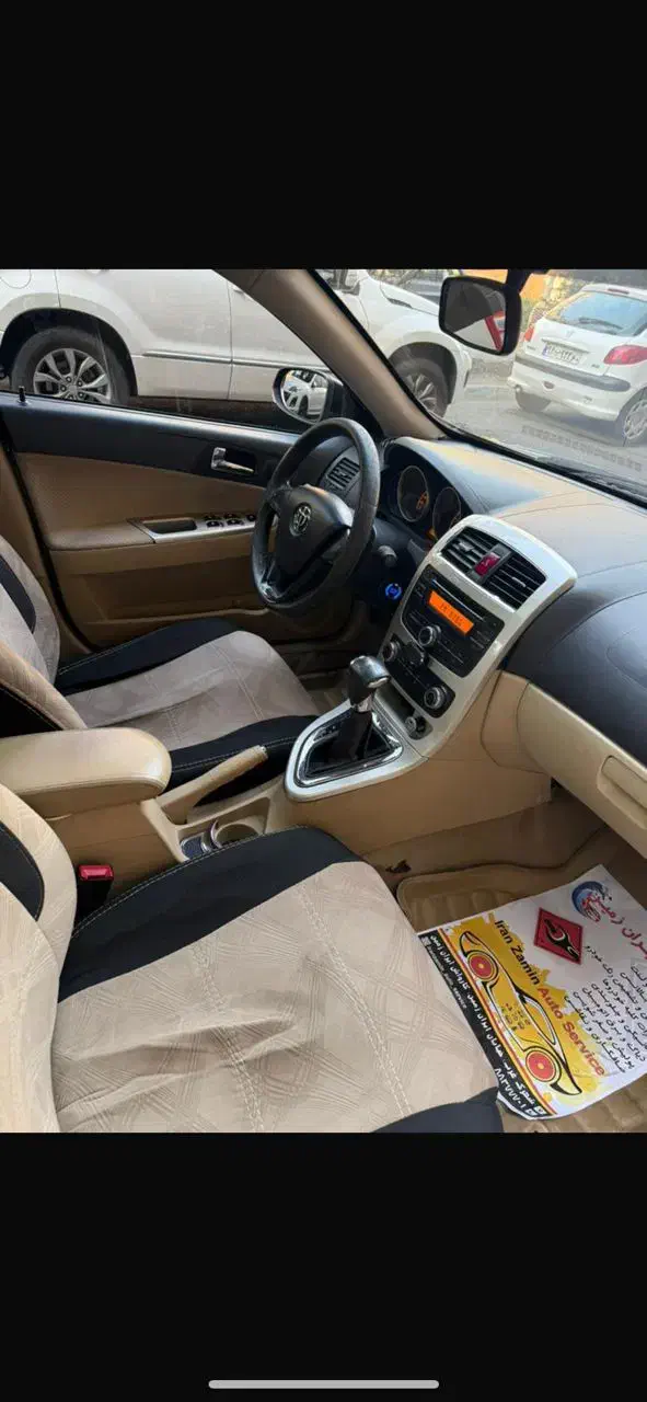 برلیانس ۳۲۰ کم کار بی رنگ|خودرو سواری و وانت|تهران, سعادت‌آباد|دیوار