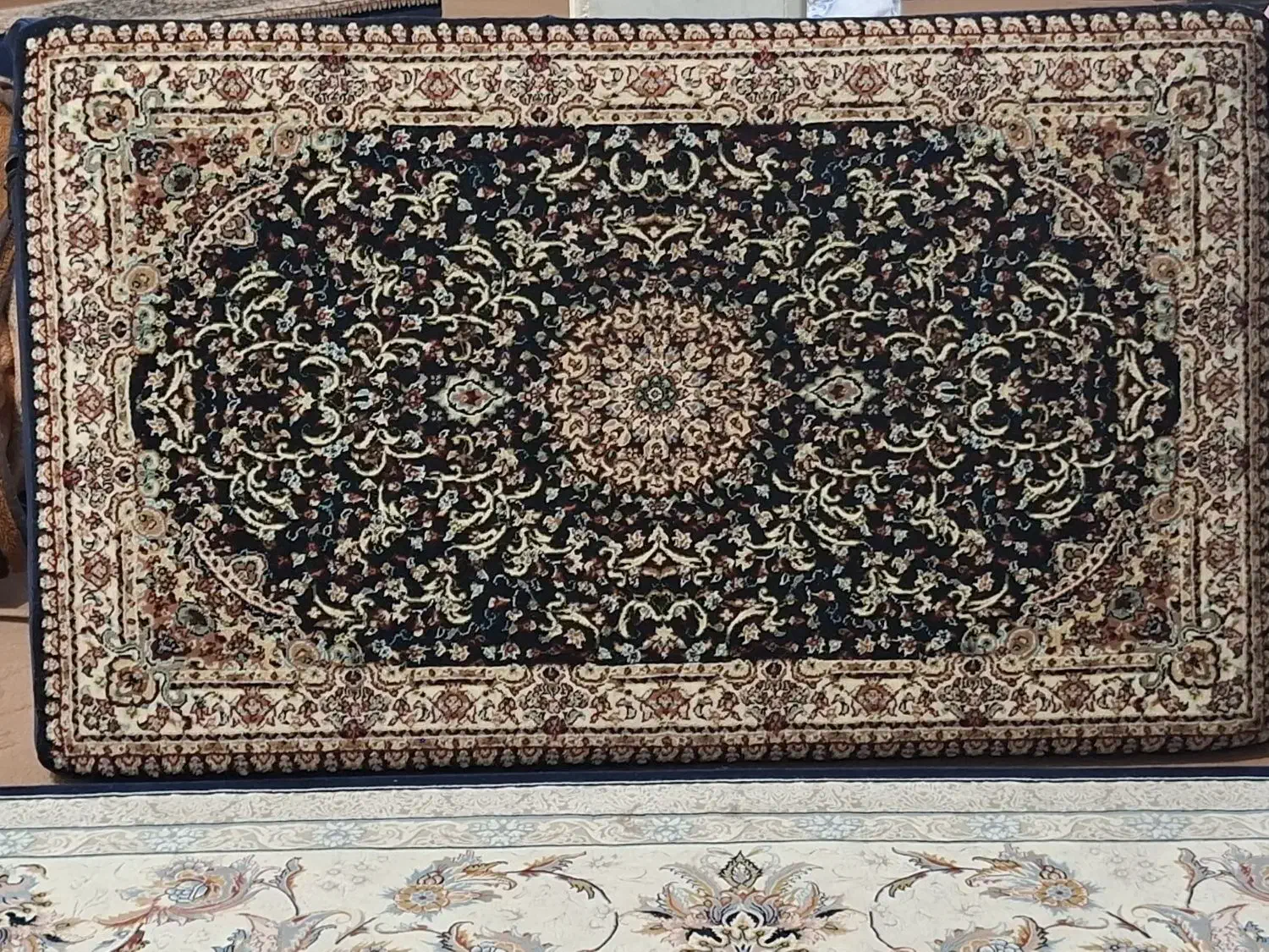 پشتی نو|پشتی|ملایر, |دیوار