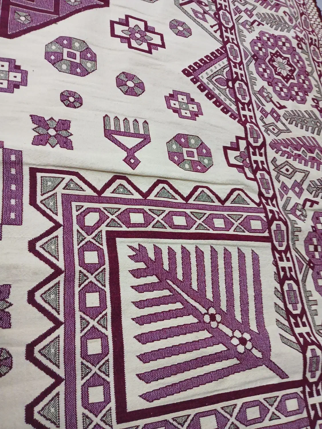 رو فرشی دو رو از دو روش عکس گرفتم|روفرشی|یاسوج, |دیوار