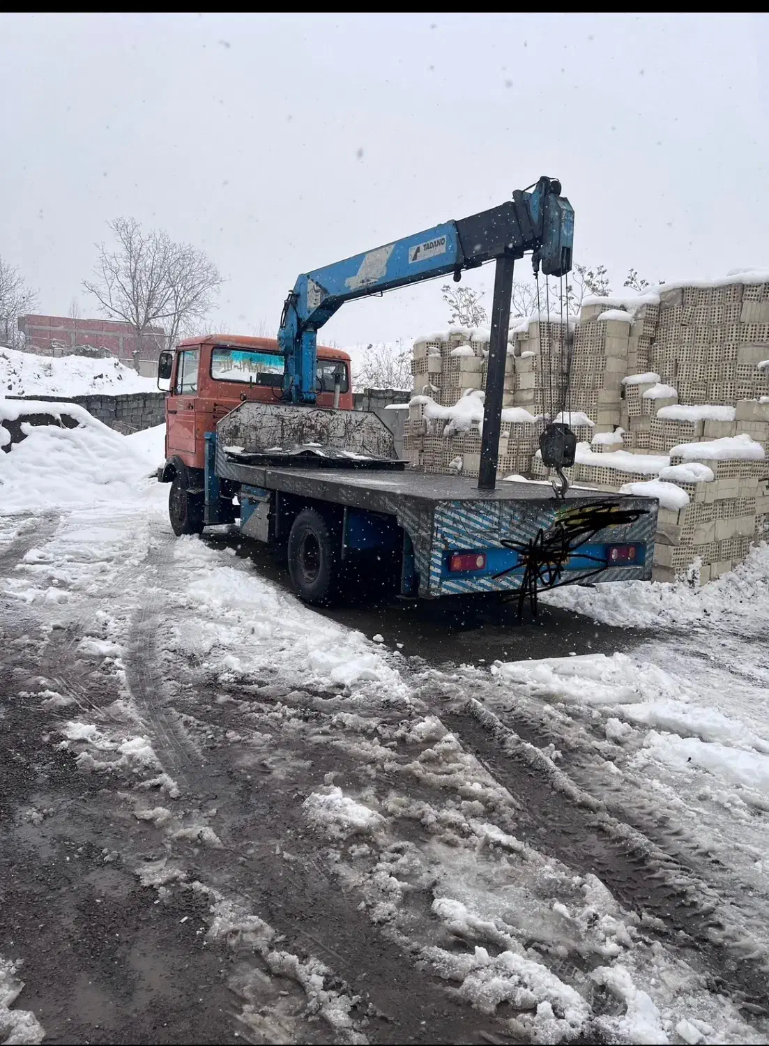 خاور ۶۰۸ زیربندی ۸۰۰ بدون کف ودستگاه فقط شاسی|خودرو سنگین|بومهن, |دیوار