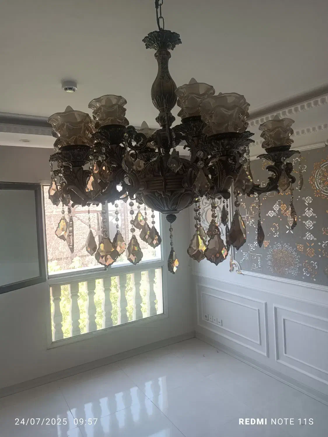 لوستر کلاسیک ۱۲ شعله تمیز و نو|لوستر و چراغ آویز|مشهد, صیاد شیرازی|دیوار