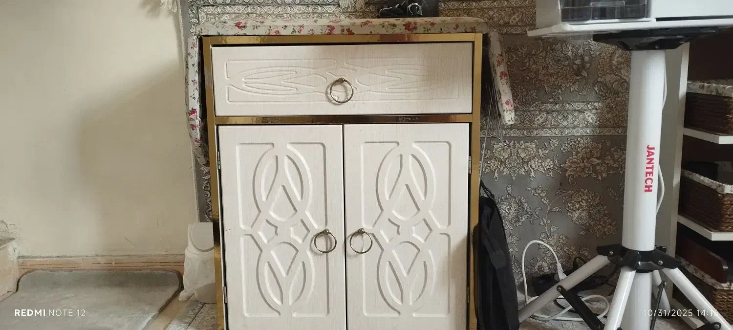 میز اتو|اتو و لوازم اتو|نسیمشهر, |دیوار