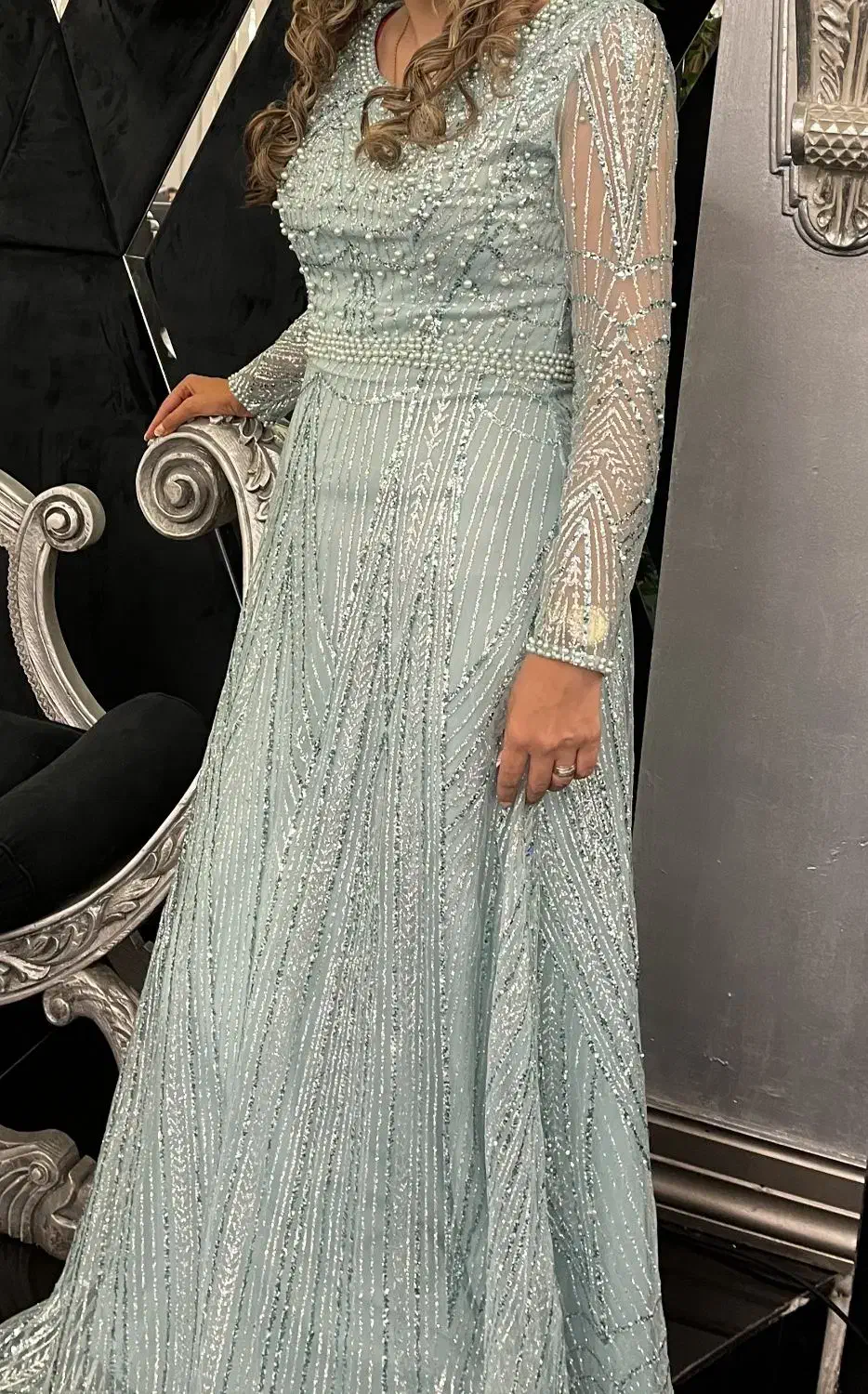 لباس مجلسی|لباس|ری, شهادت|دیوار