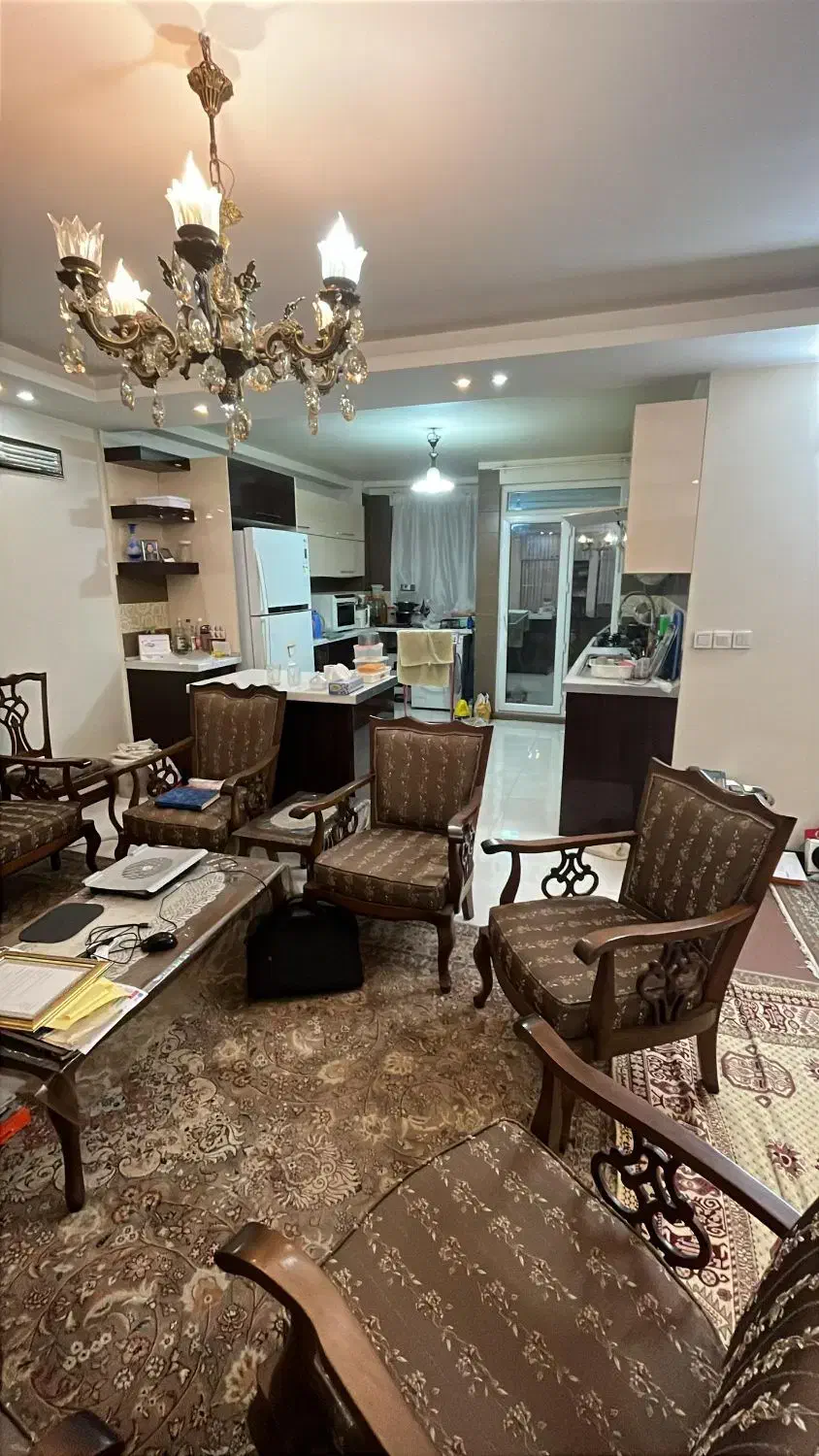 91 متر* با پارکـیـنـگ آسانـسـور * جمهوری دانشگاه|فروش آپارتمان|تهران, آذربایجان|دیوار