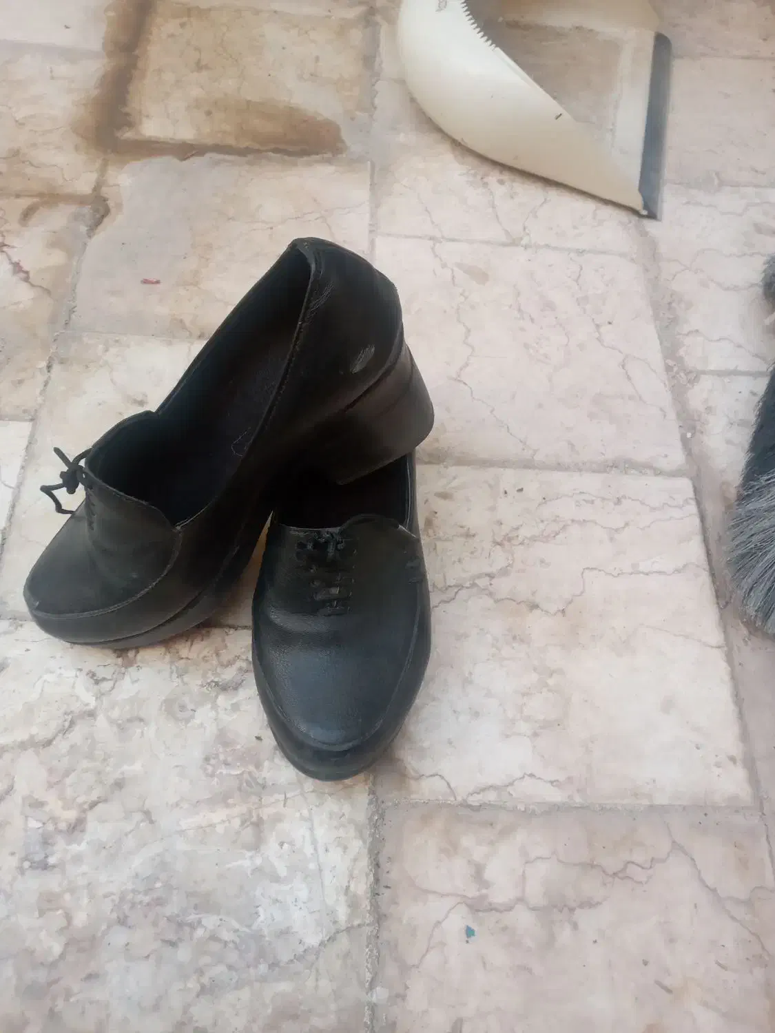 کفش در حد نو 100هزار تومان سایز 38|کیف، کفش، کمربند|اصفهان, الهیه|دیوار