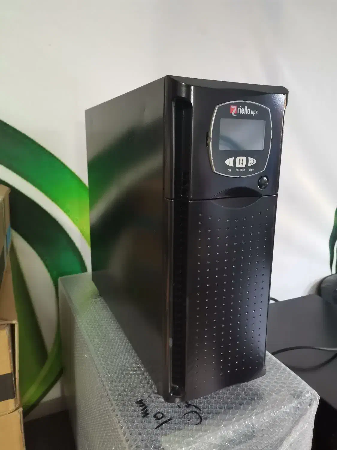 یو پی اس UPS RIELLO 3.3KVA ریلو ایتالیا|قطعات و لوازم جانبی رایانه|کرج, مصباح|دیوار