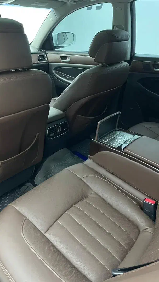 هیوندای جنسیس ۲۰۱۲|خودرو سواری و وانت|تهران, پاسداران|دیوار