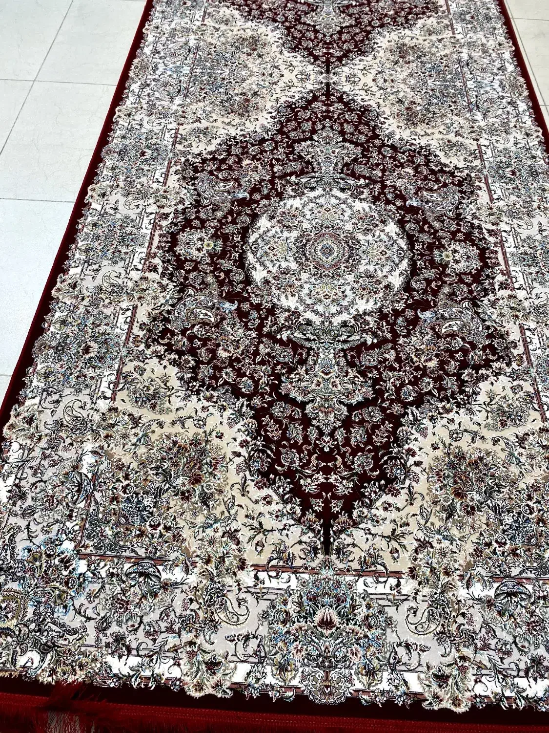 کناره فرش ماشینی 1.5 در 4 متری 1200شانه(فرش هنرمند|فرش|تبریز, |دیوار