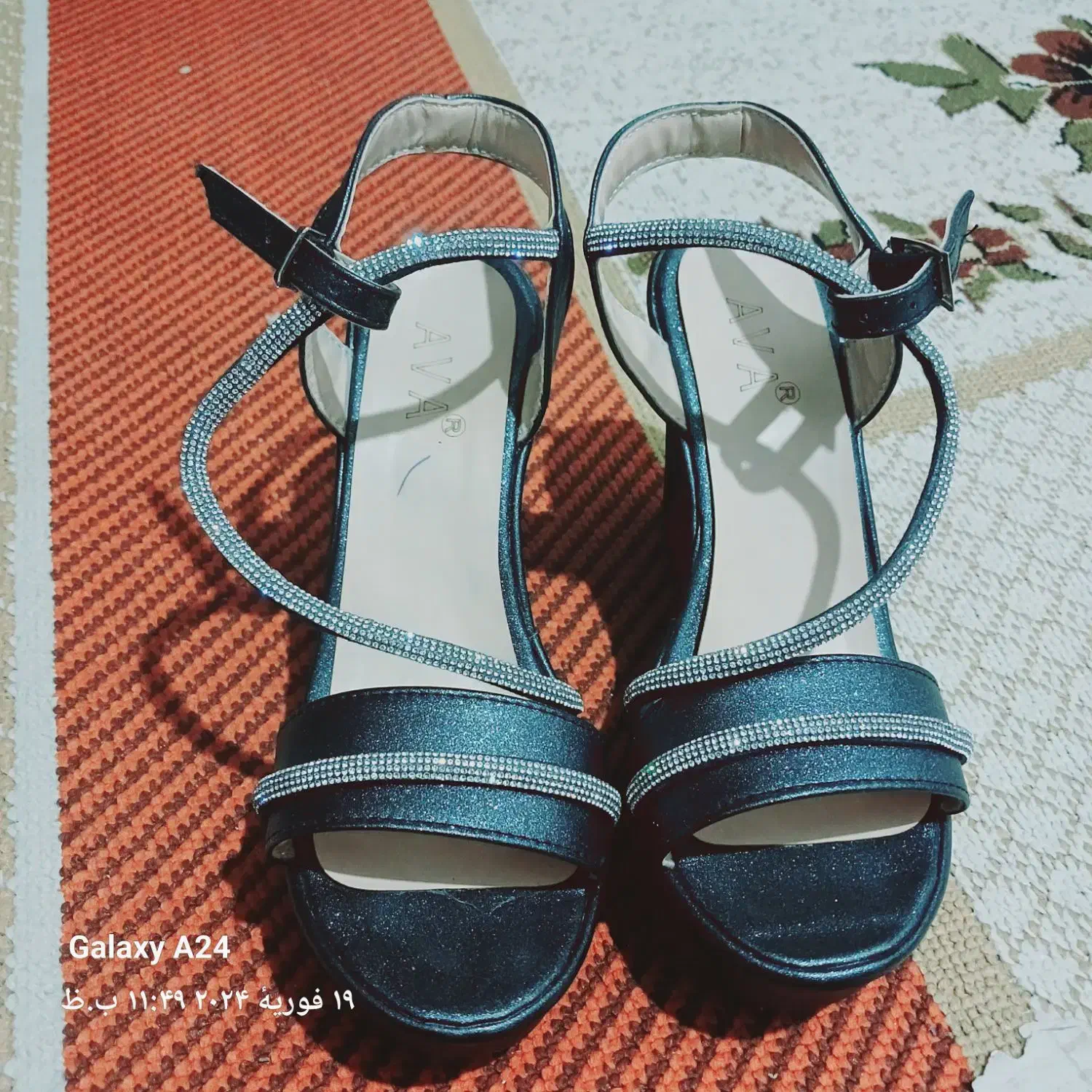 کفش|کیف، کفش، کمربند|آباده, |دیوار