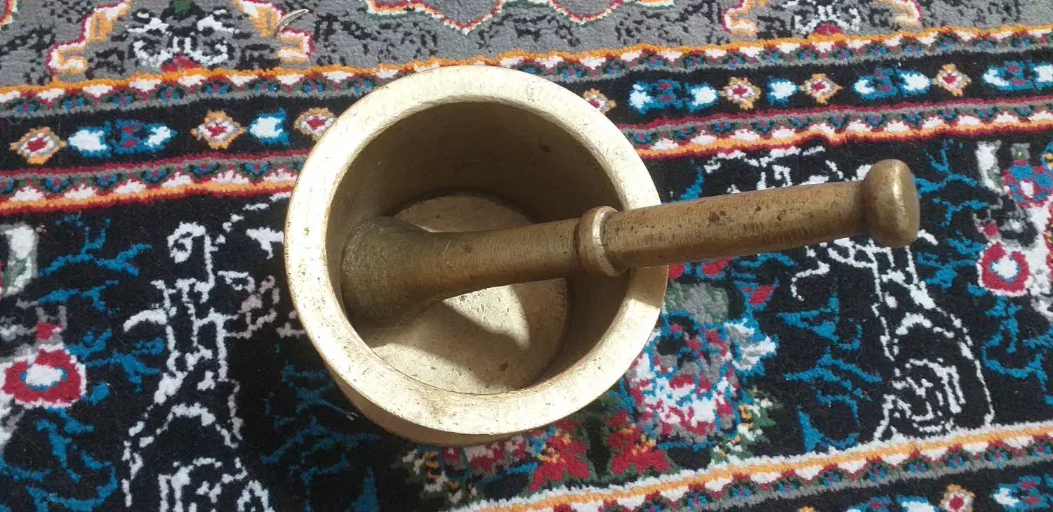 هاونگ برنزی|کلکسیون اشیاء عتیقه|ارومیه, |دیوار