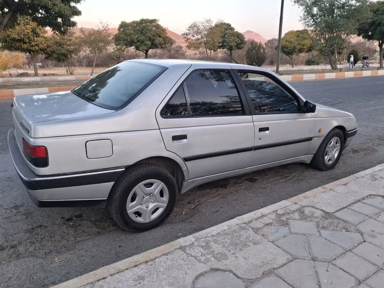 پژو ۴۰۵ GLX دوگانه کارخانه|خودرو سواری و وانت|بیجار, |دیوار