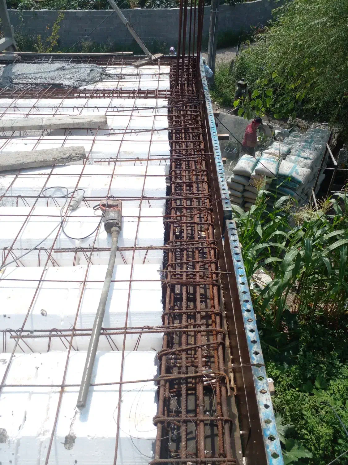 دیوارچینی آرماتور بندی و....|خدمات پیشه و مهارت|رحیمآباد, |دیوار