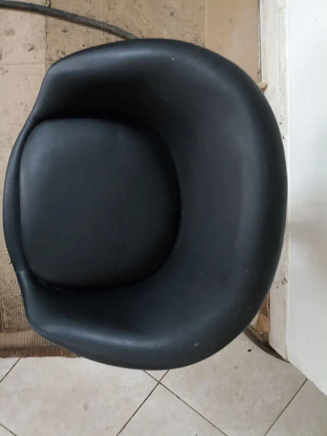 صندلی چرمی نهارخوری جک دار|میز و صندلی غذاخوری|لاهیجان, کوی آزادگان|دیوار