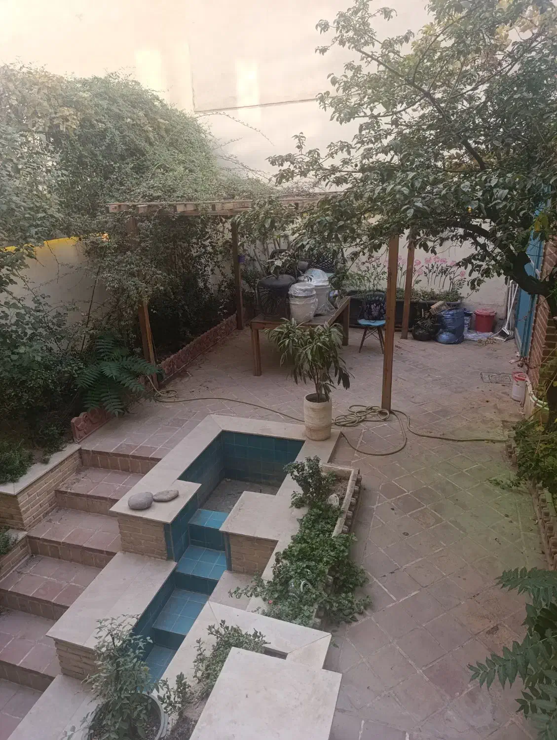 رهن خانه ویلایی ۳۲۰ متری در دل امیرآباد