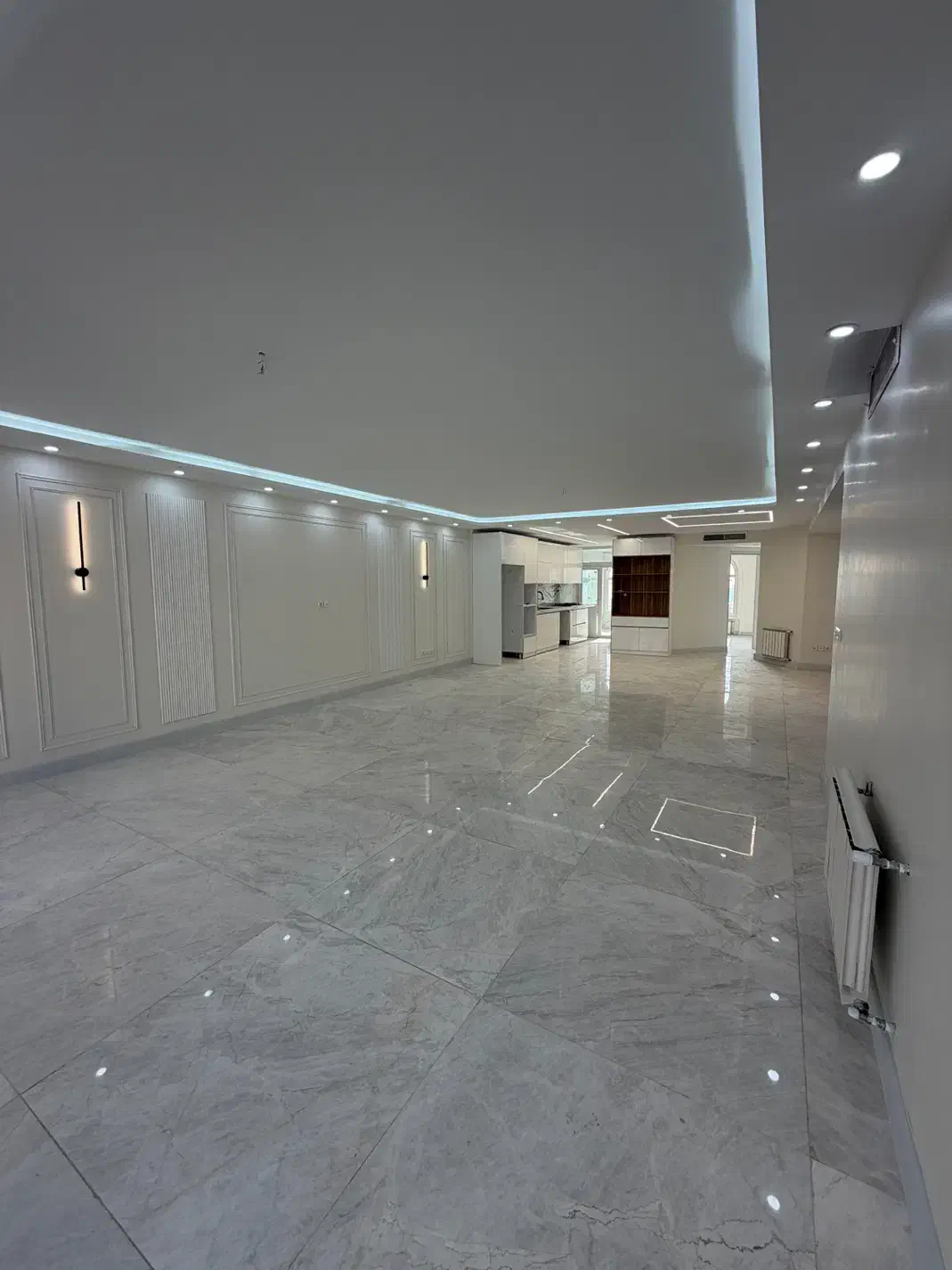 آپارتمان ۱۴۰ متری تک واحدی سه خواب طبقه ۵