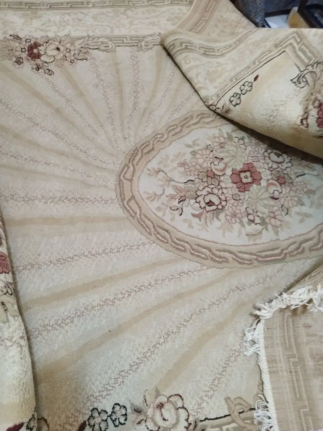 فرش ۹ متری بسیار زیبا سهند تراکم ۹۲۰ شانه|فرش|لاهیجان, کوی آزادگان|دیوار