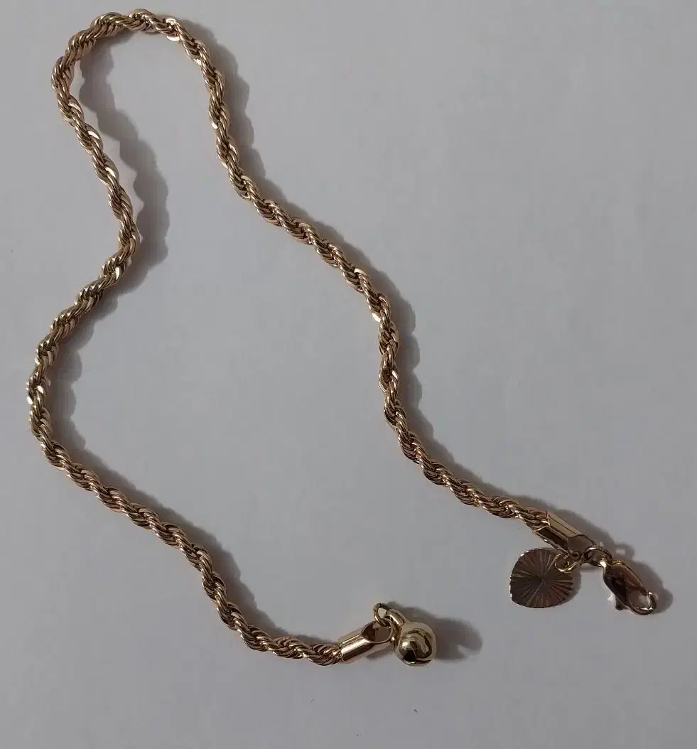 پابند زنانه|بدلیجات|مشهد, جلالیه|دیوار