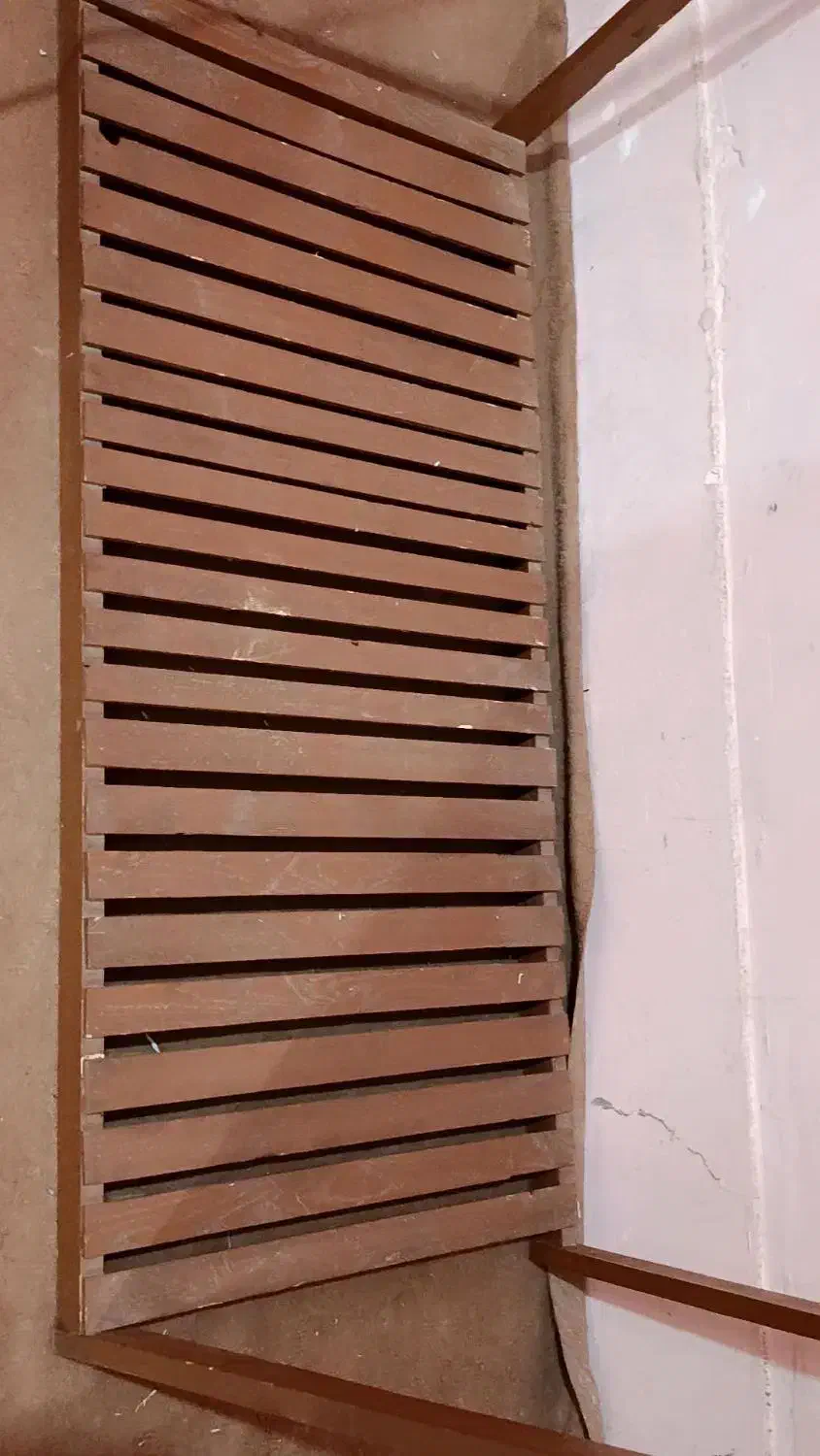 رگال|بندرخت و رختآویز|مسجد سلیمان, |دیوار