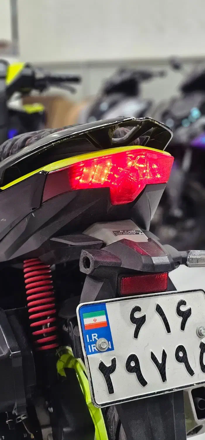 کلیک ۱۴۰۱|موتورسیکلت|شیراز, کوشک میدان|دیوار