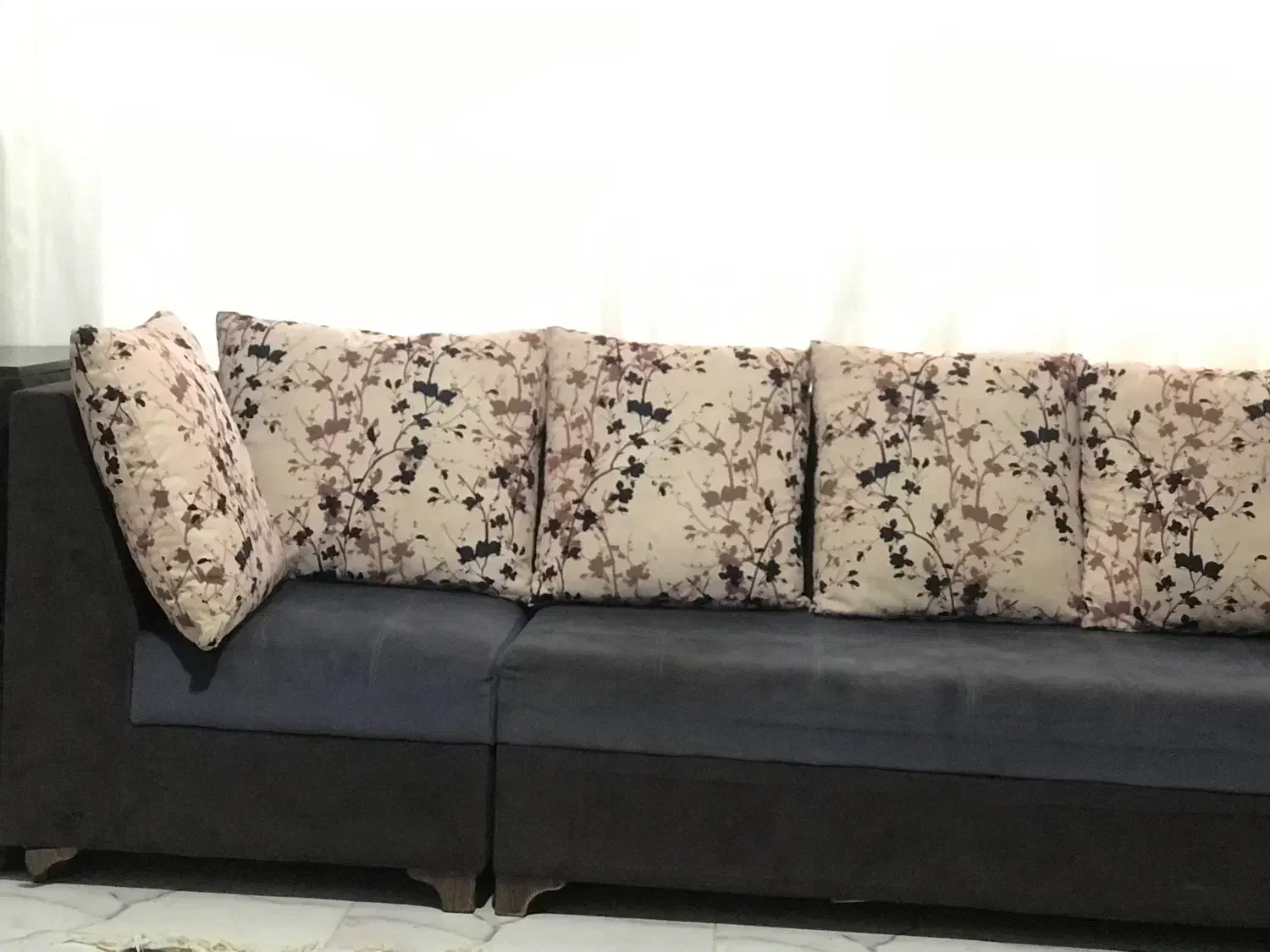 مبل ال هفت نفره|مبلمان خانگی و میز عسلی|رشت, سعدی (تختی)|دیوار