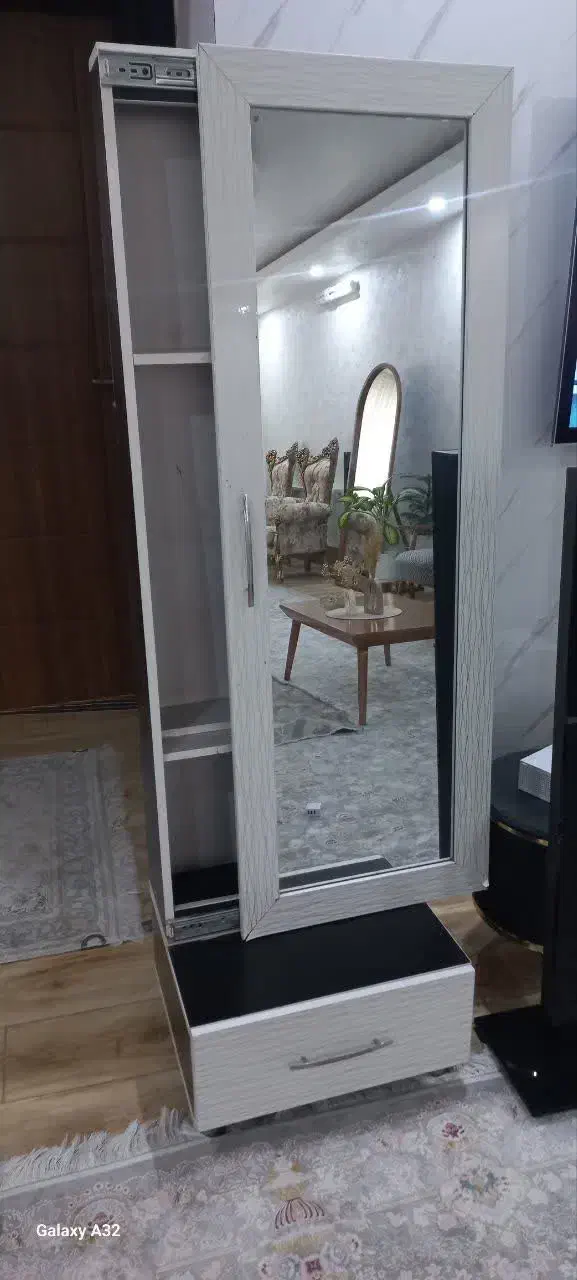 میز آرایش|آینه|بیرجند, |دیوار