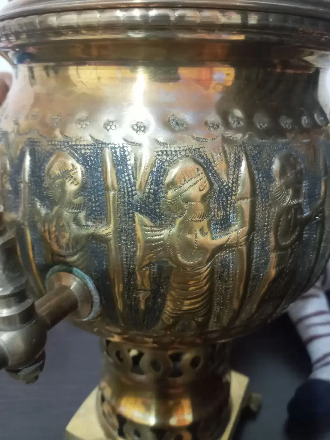 سماور ذغالی قدیمی|صنایع دستی و سایر لوازم تزئینی|هشتگرد, شهرک پارسیان|دیوار