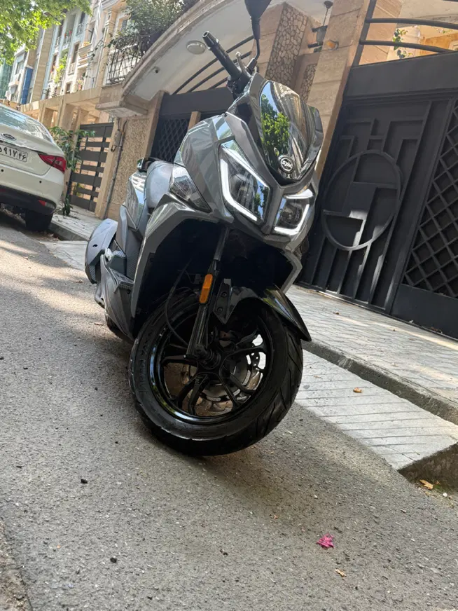 j200|موتورسیکلت|رشت, کاکتوس|دیوار
