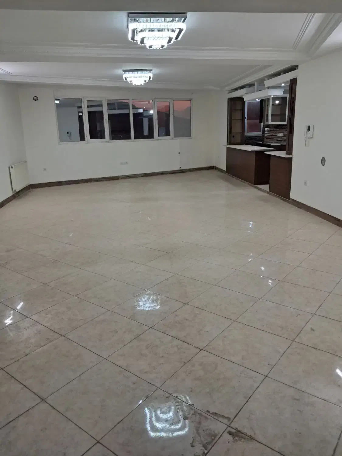 فروش طبق ویلایی ۲۰۰ متری سه خوابه مسترروم|فروش آپارتمان|صدرا-فارس, فاز ۱|دیوار