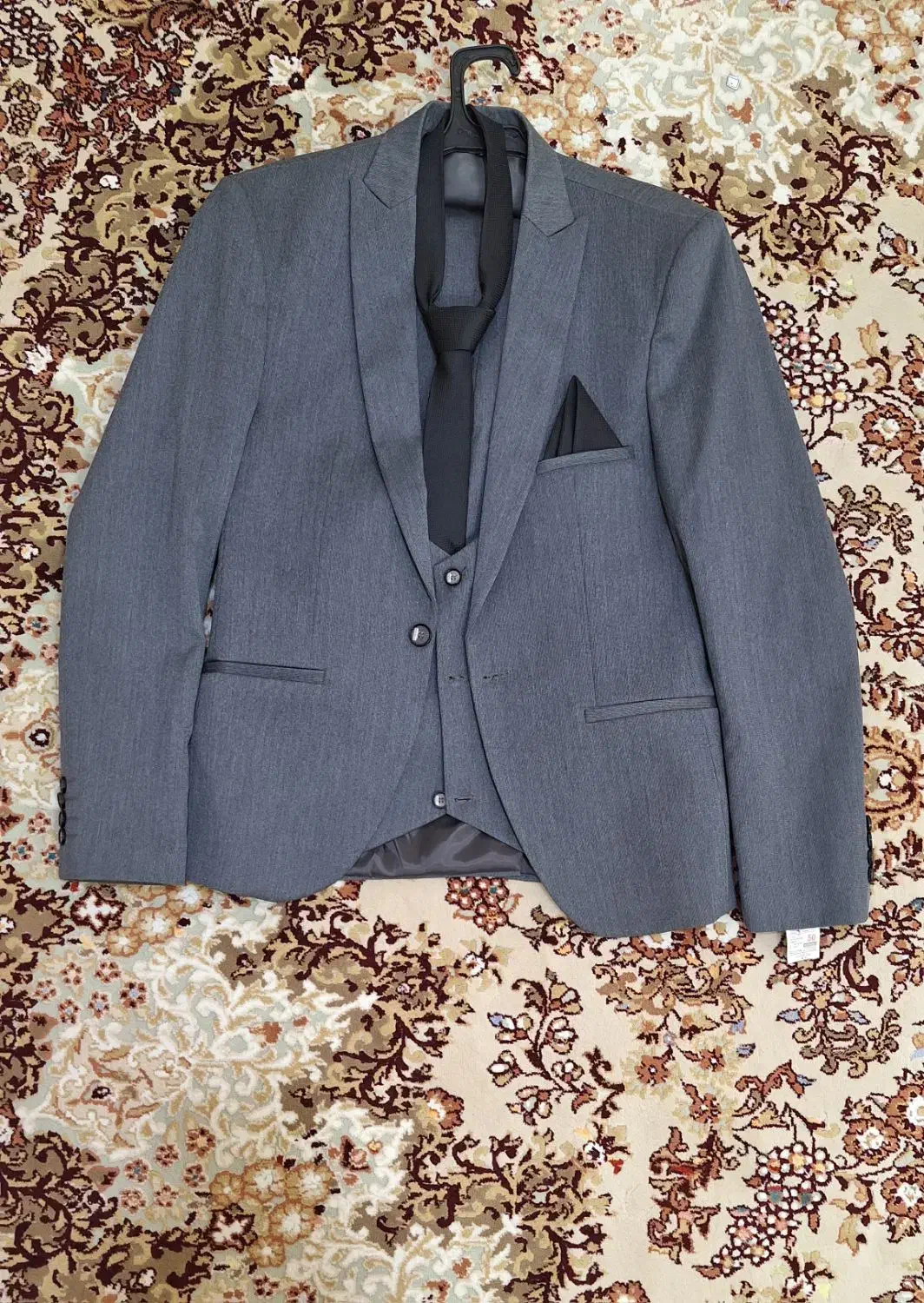 کت شلوار اورجینال|لباس|اصفهان, خواجه عمید|دیوار