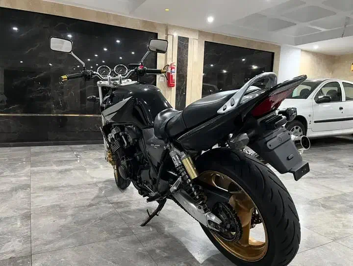 فروش موتور سی بی۴۰۰استسنایی|موتورسیکلت|فردیس, نیروگاه برق|دیوار