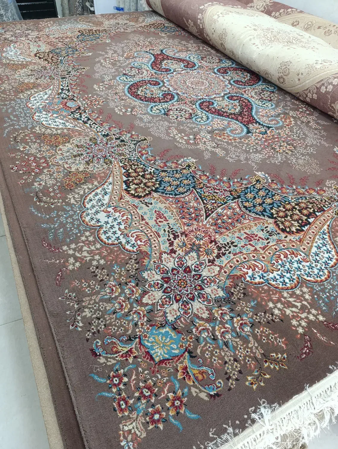 فروش فرش دست دوم|فرش|اصفهان, دوطفلان|دیوار