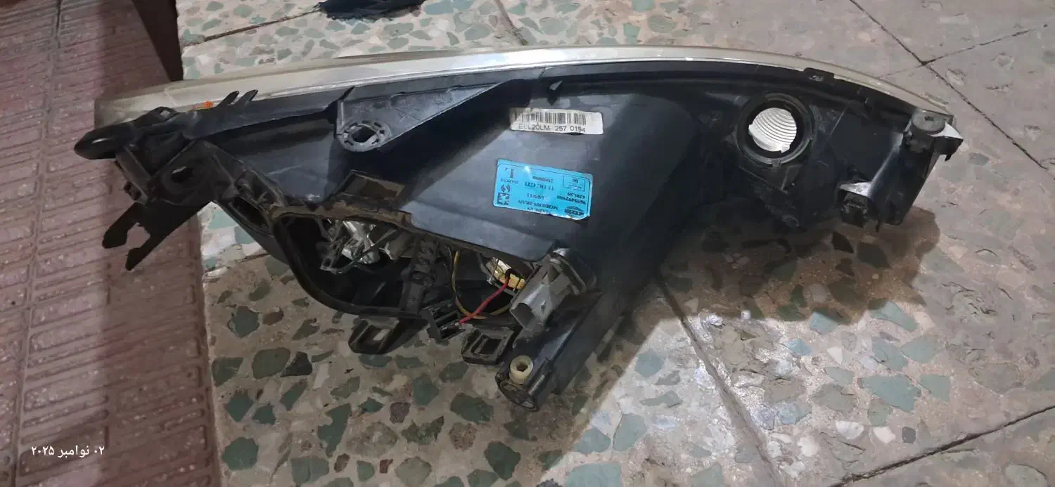 چراغ جلو۲۰۶ سمت راننده|قطعات یدکی و لوازم جانبی|قروه, |دیوار