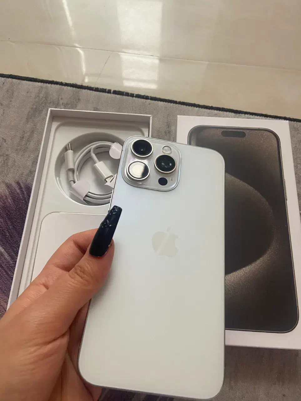 ایفون 15 پرومکس طرح اصلی از شرکت و مارک معتبر|موبایل|ری, دولتآباد|دیوار