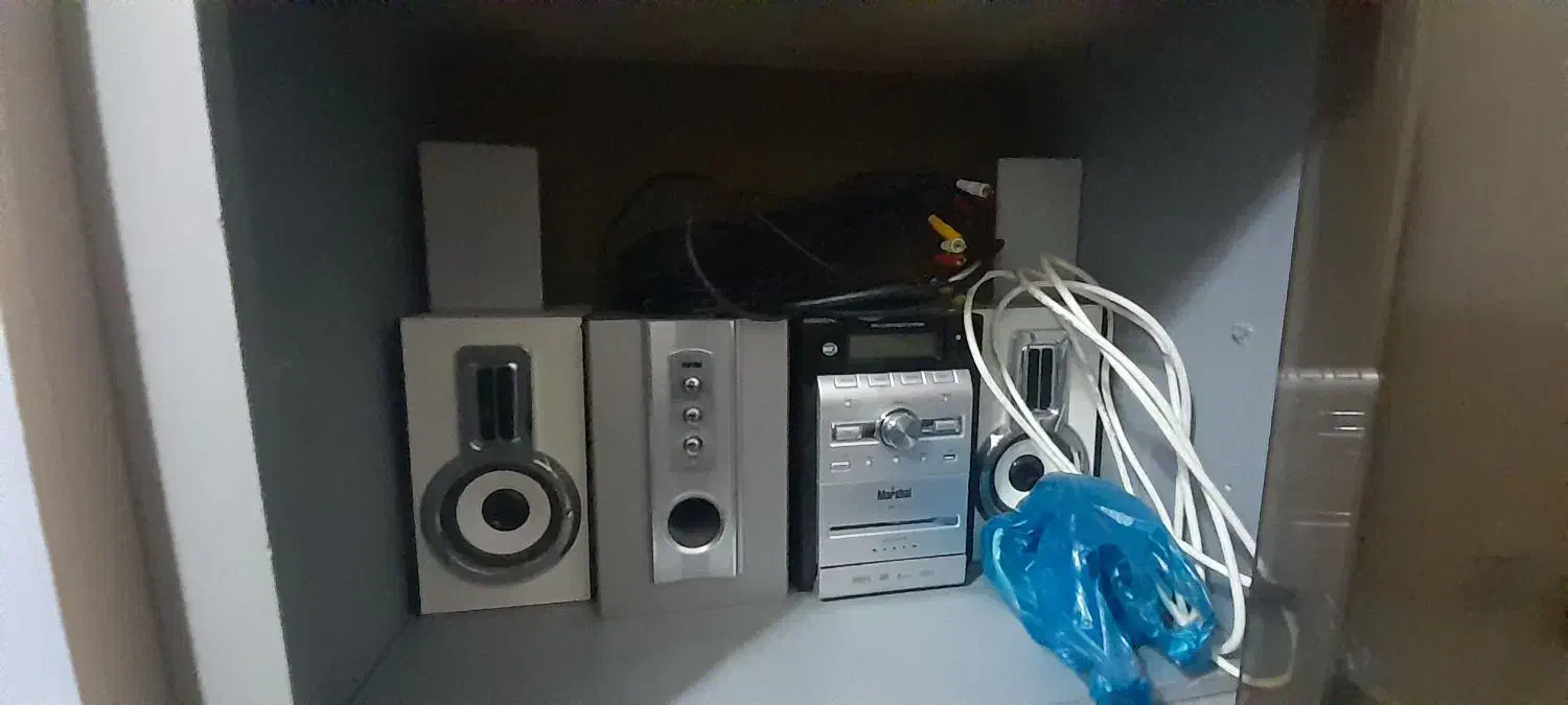 تلویزیون سامسونگ ۲۱ اینچ|تلویزیون و پروژکتور|سمنان, |دیوار