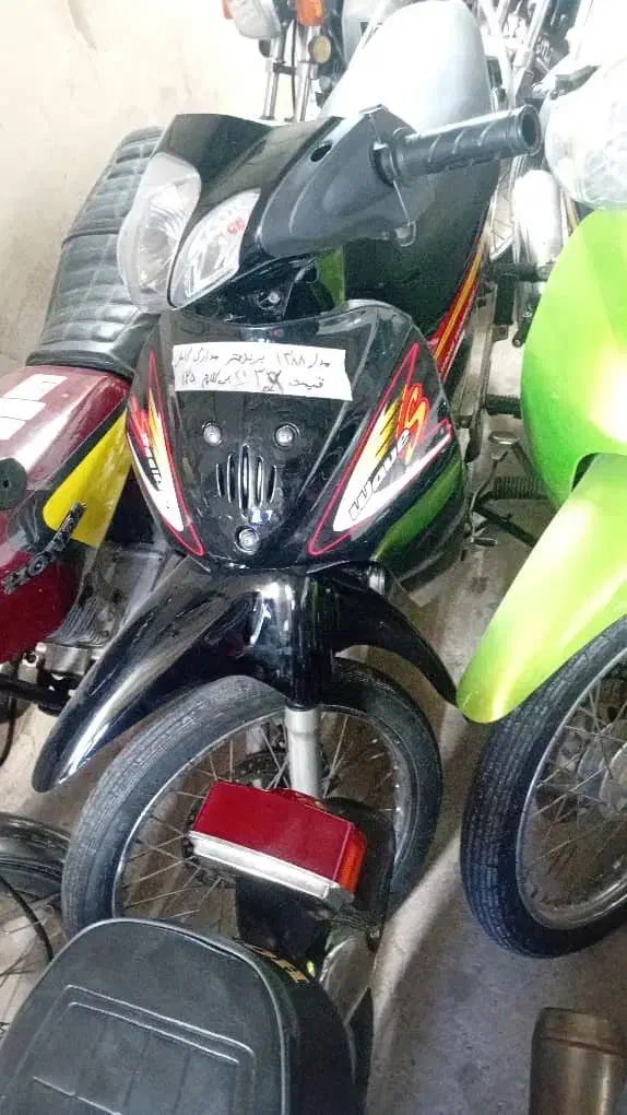 هندا ژاپنی تمام فابریک|موتورسیکلت|یزد, |دیوار