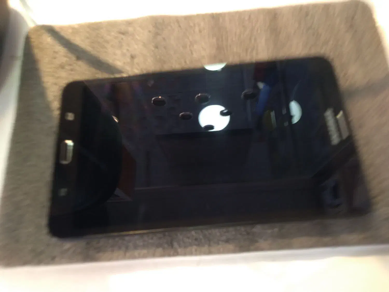 تبلت سامسونگ T285|تبلت|اندیشه, اندیشه فاز ۱|دیوار