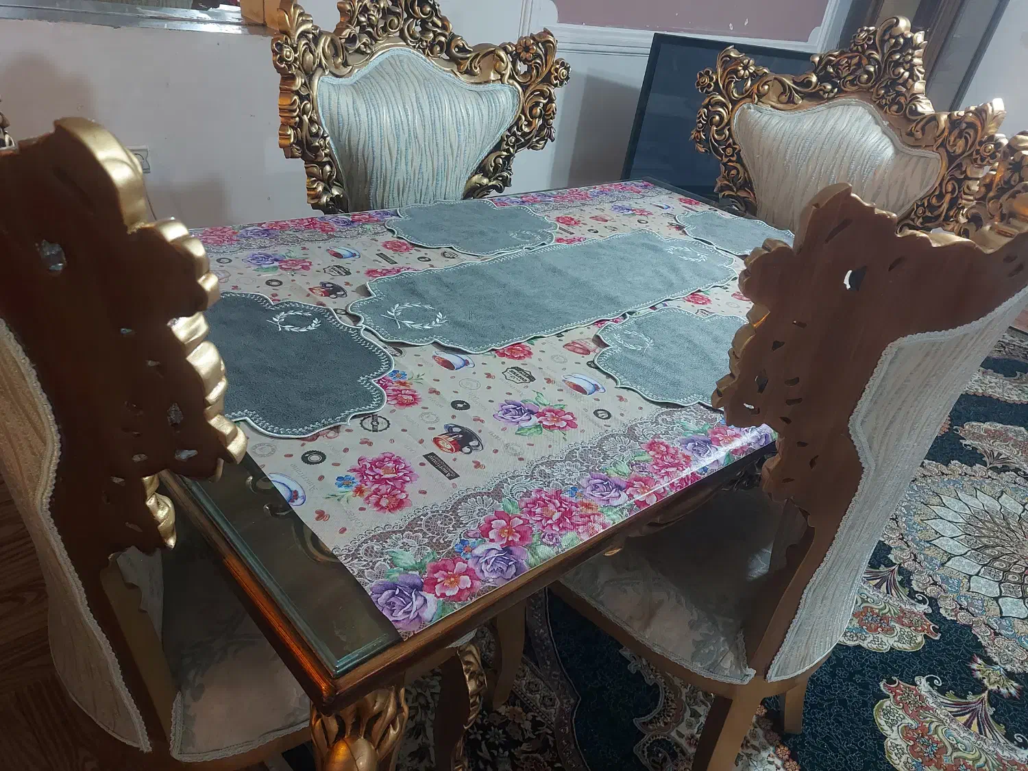 میز غذا خوری|میز و صندلی غذاخوری|مرند, |دیوار