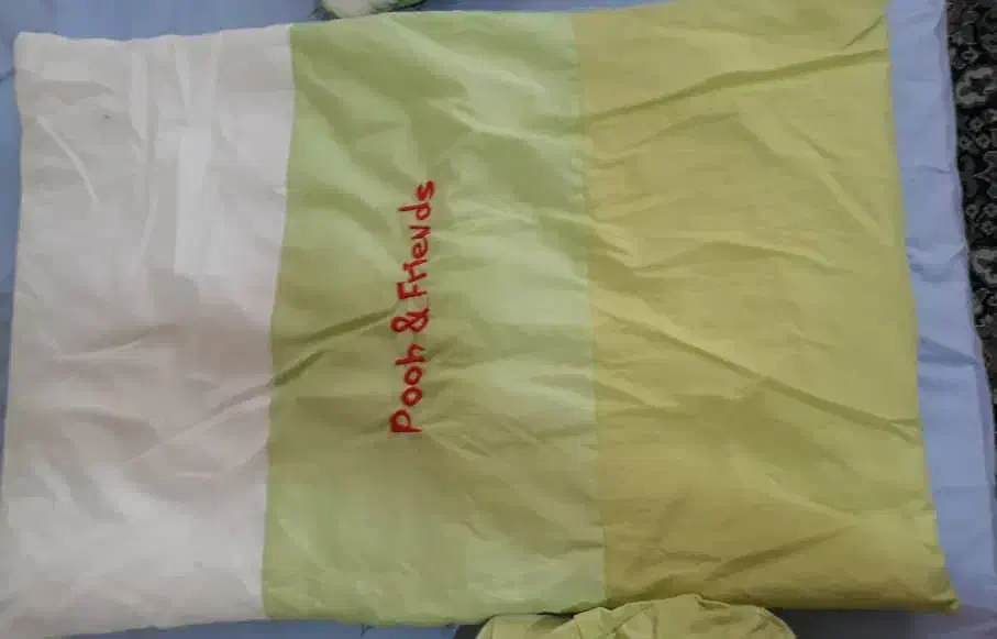 سرویس خواب نوزاد ۴ تکه|اسباب و اثاث بچه|شیراز, اصلاح‌نژاد|دیوار