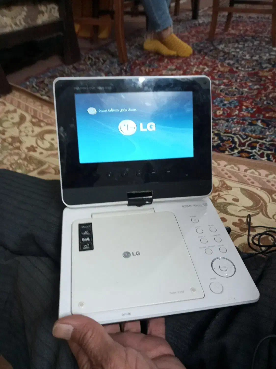 فروش فوری پلیر تلویزیون ال جی سی دی و وی وی دی|پخش‌کننده DVD و ویدیو|نیشابور, شهرک فرهنگیان|دیوار