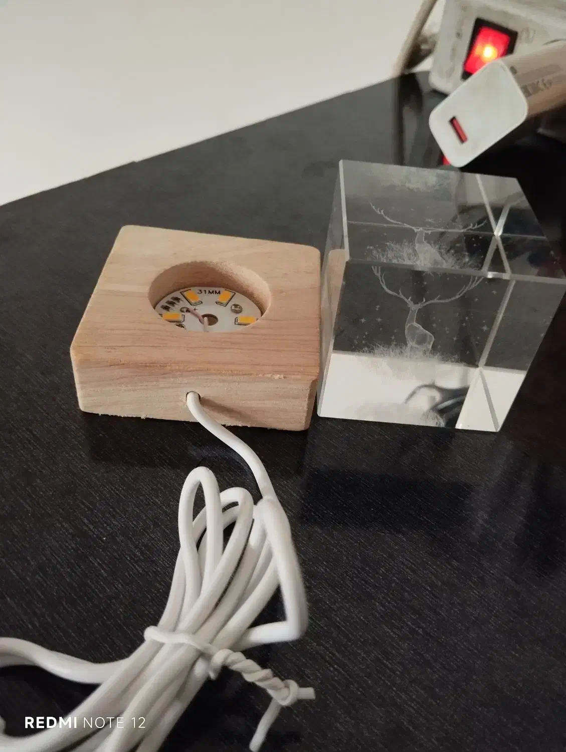 گوی کریستالی|ریسه و چراغ تزئینی|سنندج, |دیوار