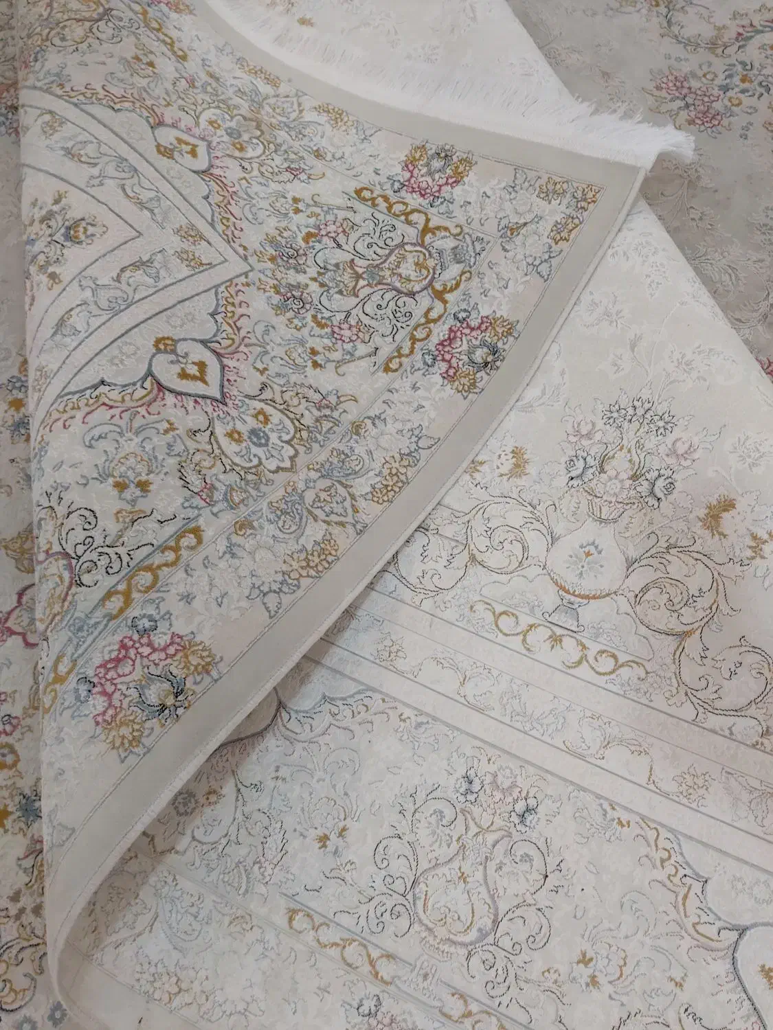 دوعددفرش ۹متری ۱۰۰۰شانه تراکم ۳۰۰۰|فرش|کرج, حصارک پایین|دیوار