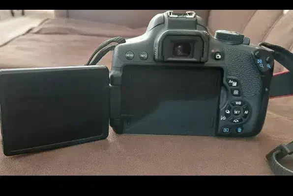 750D|دوربین عکاسی و فیلم‌برداری|کیش, |دیوار