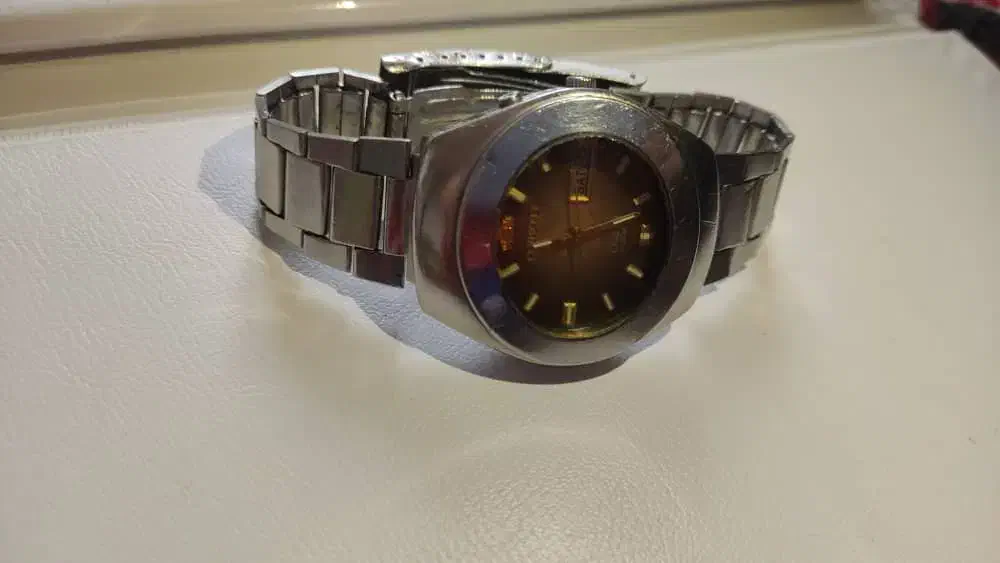 فروش ساعت اورینت|ساعت|پرند, فاز ۶|دیوار