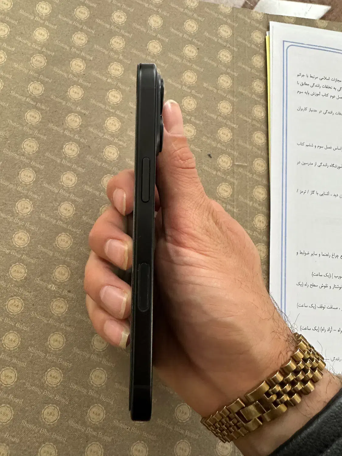 آیفون ۱۶ نرمال|موبایل|کنگاور, |دیوار