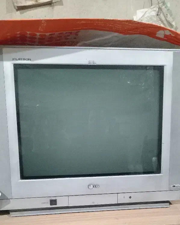 ۳ عدد تلوزیون|تلویزیون و پروژکتور|تهران, باغ خزانه|دیوار