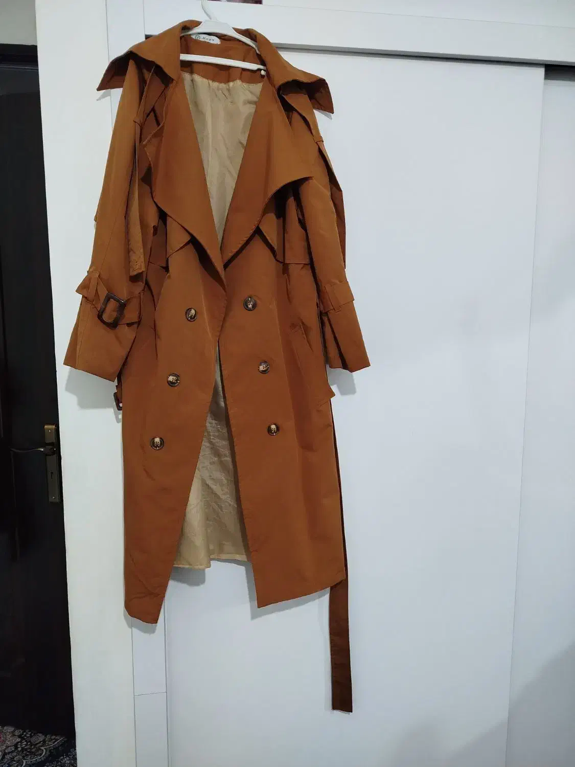 بارانی سایز.44تا48اندازه میشه|لباس|سلماس, |دیوار