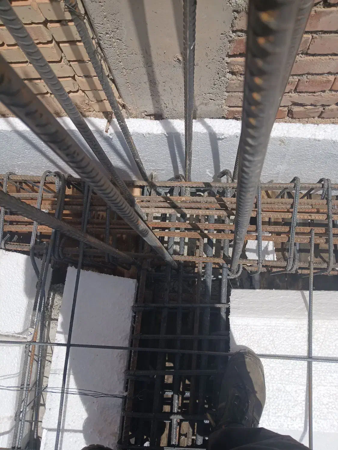 نیرو الماتور بند میخوایم سیم بر یا اوستا|استخدام معماری، عمران و ساختمانی|یزد, |دیوار