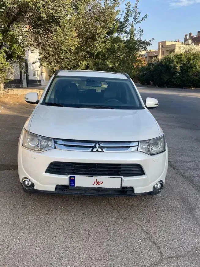 میتسوبیشی اوتلندر|خودرو سواری و وانت|شیراز, چوگیاه‎|دیوار